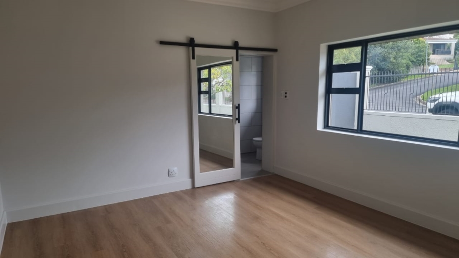 4 Bedroom Property for Sale in Somerset West Western Cape